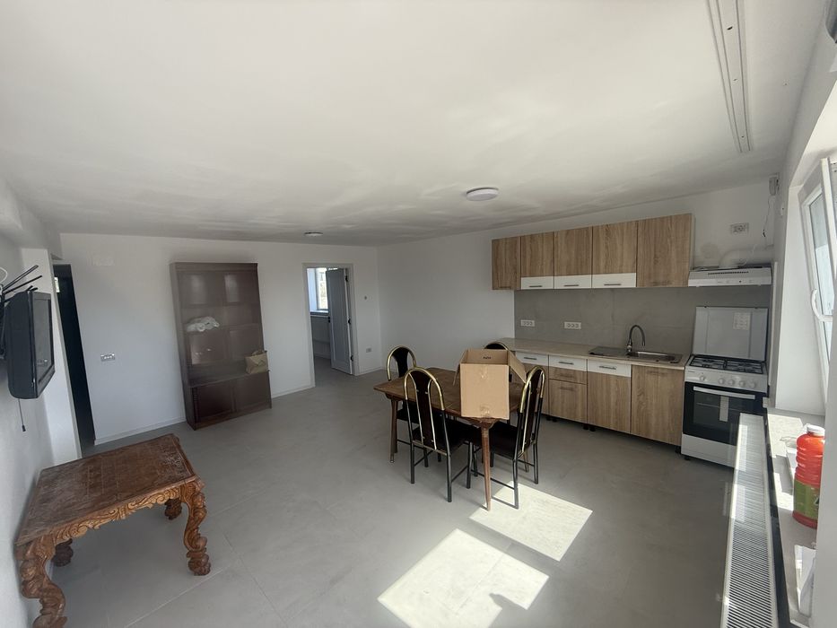 Apartament de inchiriat la curte Valu lui Traian cazare muncitori