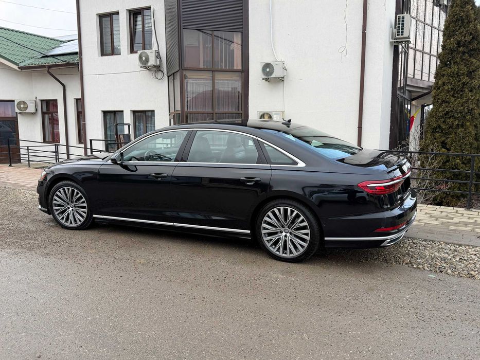 Audi A8L  Excelent