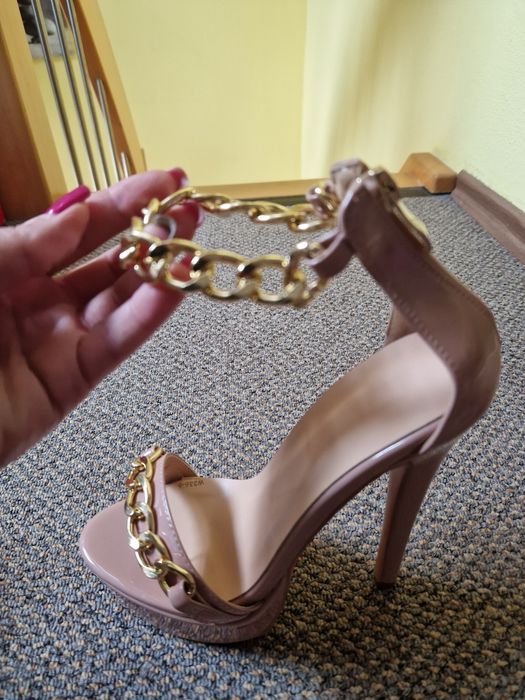 Sandale Nude elegante