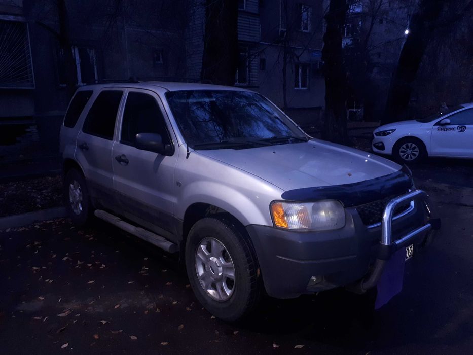 Автомобиль Форд Эскейп