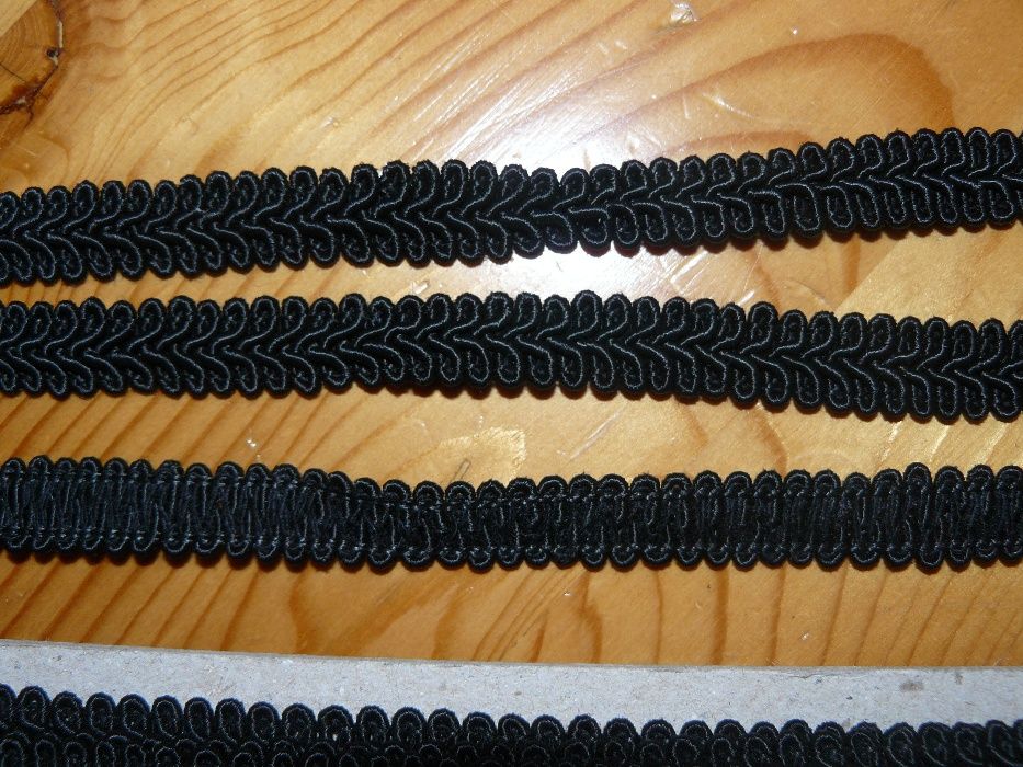 Ширити, дантели, гайтани за български народни носии