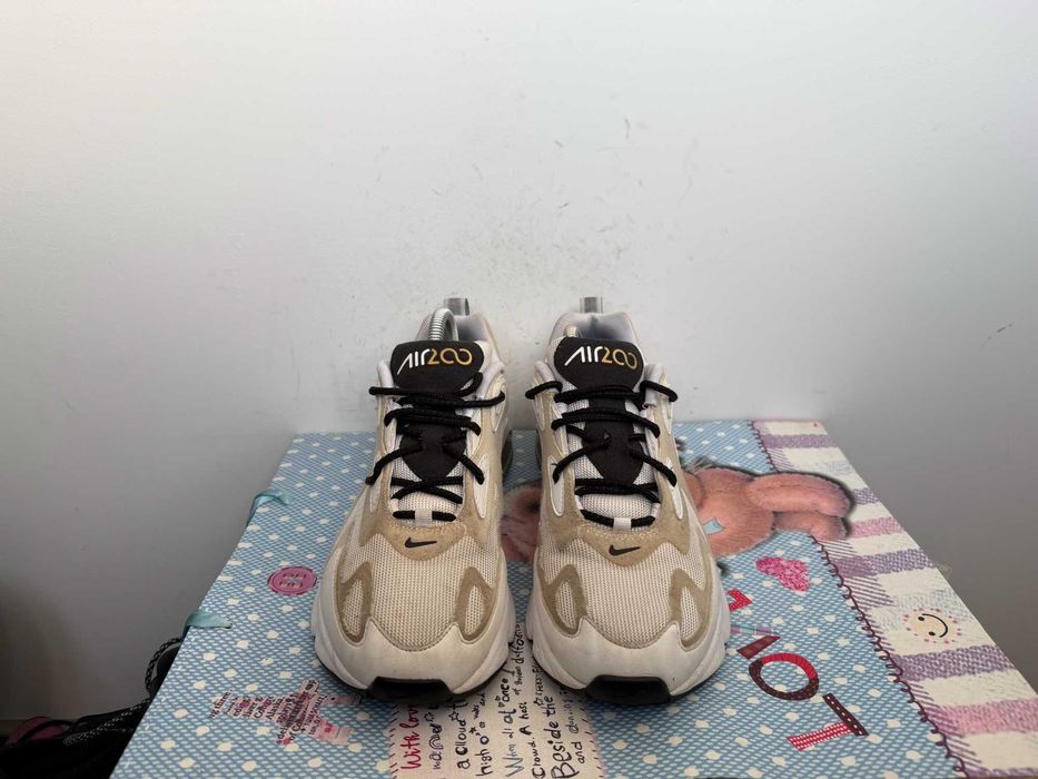 Nike Air Max 200''оригинални маратонки 41 номер