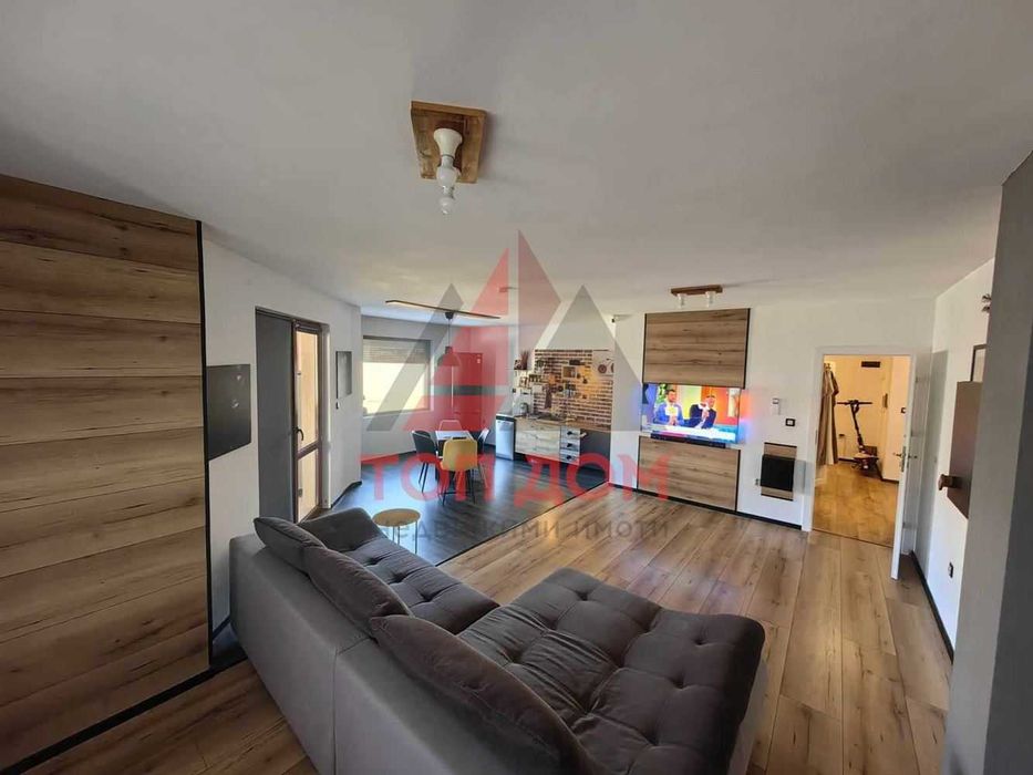 Продава се Тристаен апартамент в Варна, Възраждане 4 - 133 кв.м за 1918 €/кв.м - Снимка #3