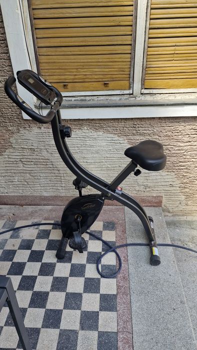 Vând bicicletă medicinală fitness