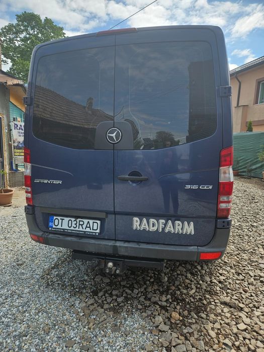 Vând microbuz sprinter 2015 ,8+1 locuri ,12000 euro