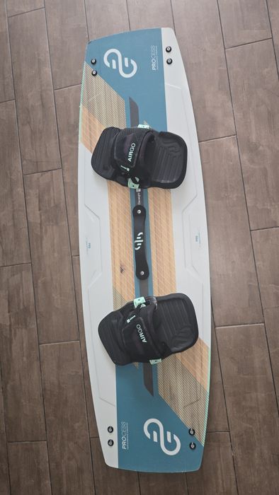 Placa ELEVEIGHT, seat harness PROLIMIT, harness MYSTIC, kitesurfing