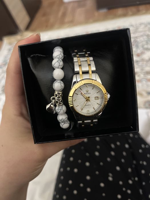 Сағат браслетпен