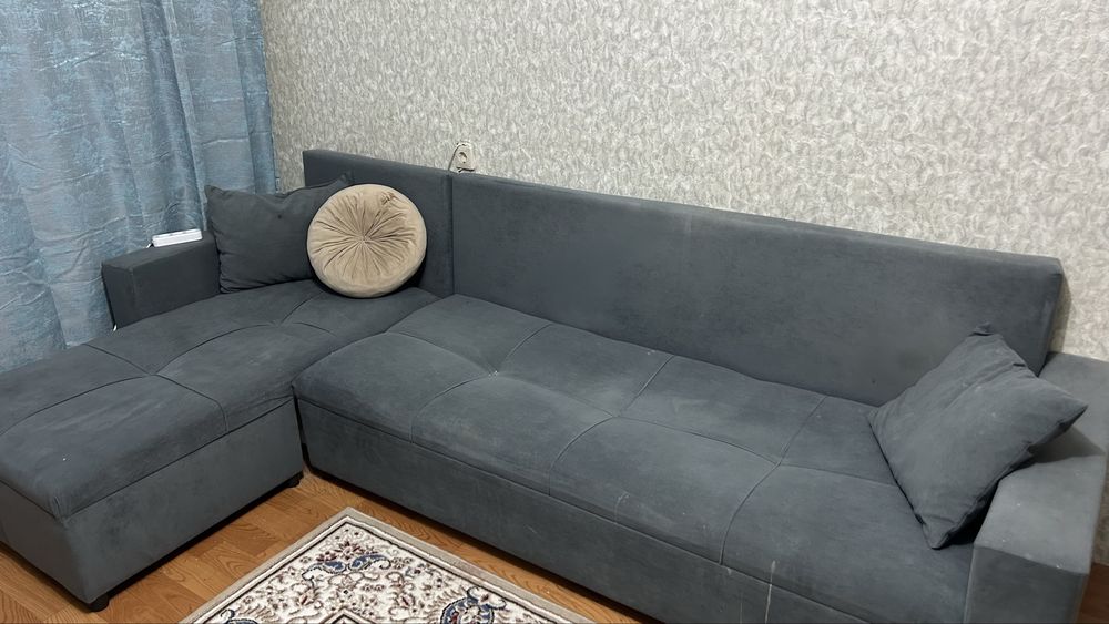 Продается диван в хорошем состоянии