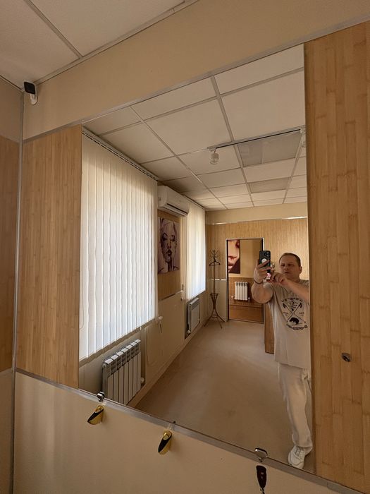 Продам зеркала для салона красоты