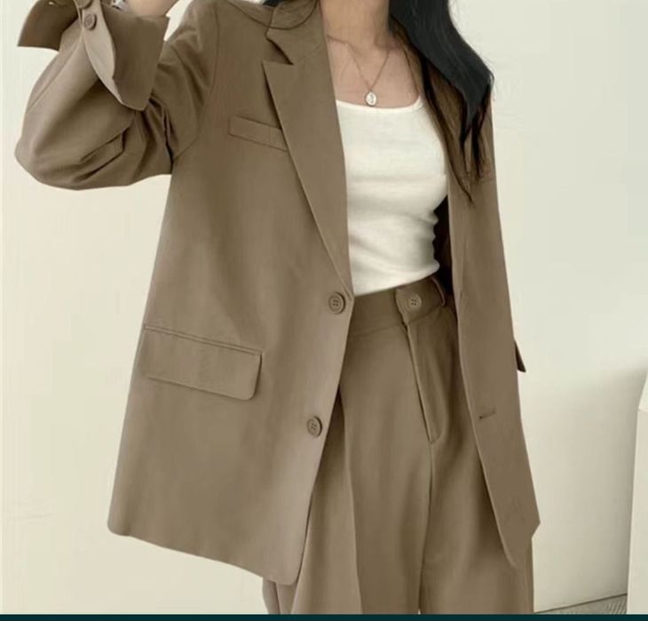 Ак койлек накидкасымен