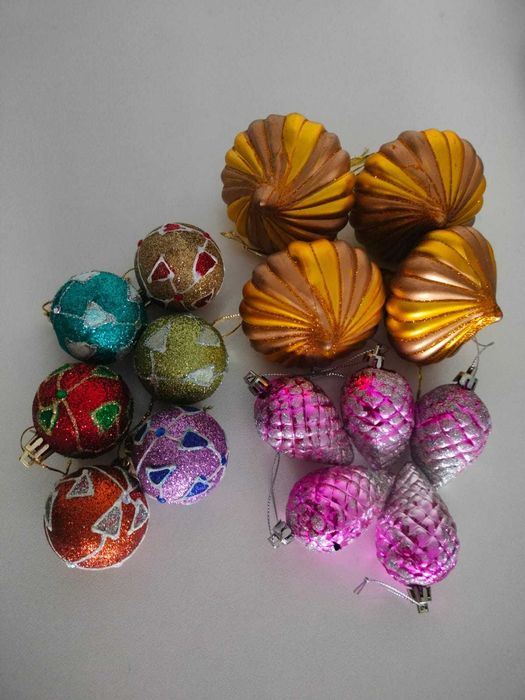 Продаю елочные игрушки