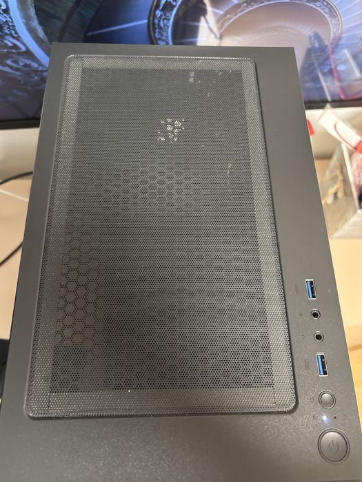 Геймърски компютър RTX 3050 / i5-10400 / 16GB RAM / 250GB SSD +2TB HDD