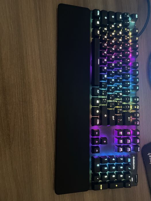 Steelseries apex 7 Red Switch 100%