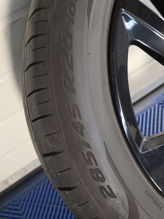 Оригинални джанти VW Touareg 20" 5x112 + Гуми Pirelli 285/45/20 Черен Гланц
