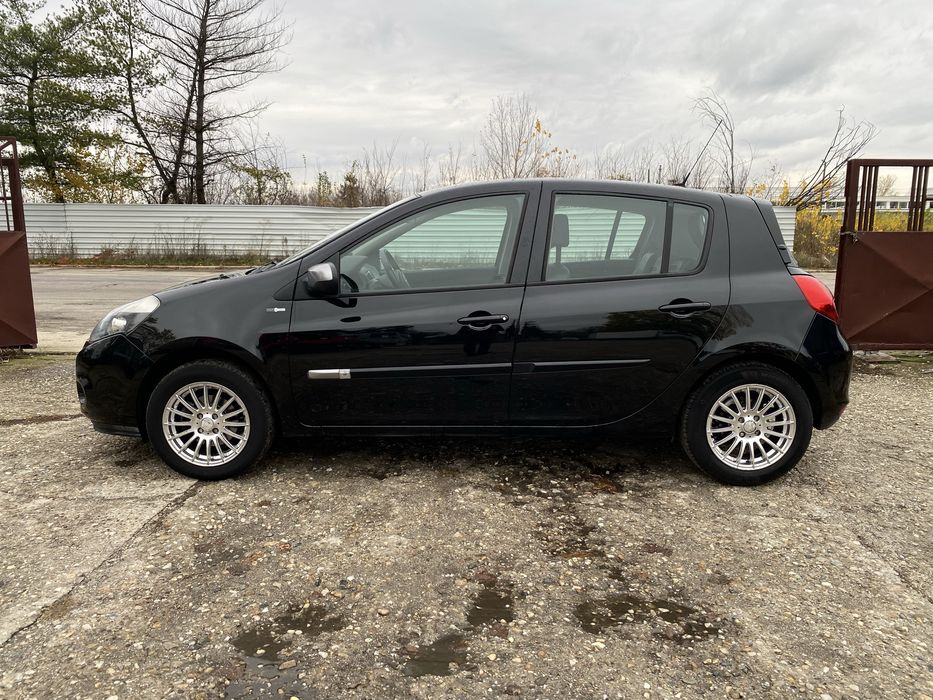 Renault Clio Night&Day Posibilitate rate ! Clima Navi piele !