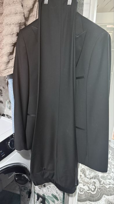 Продам смокинг Ketroy