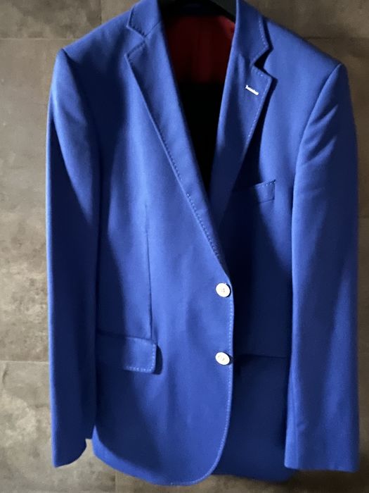 Costum barbatesc, masura 50 si 52, purtat ocazional, aproape noi