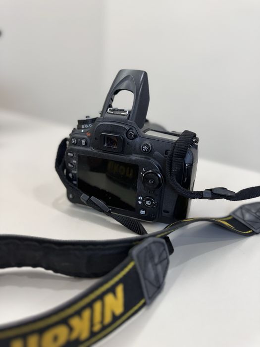 Продам фотоаппарат Nikon d 7100