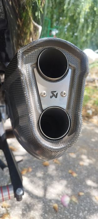Akrapovic  за Ямаха т мах