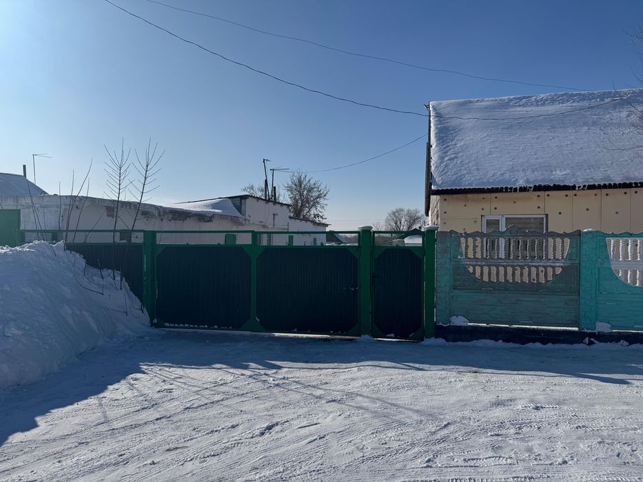 Продаю дом в центре уштобе