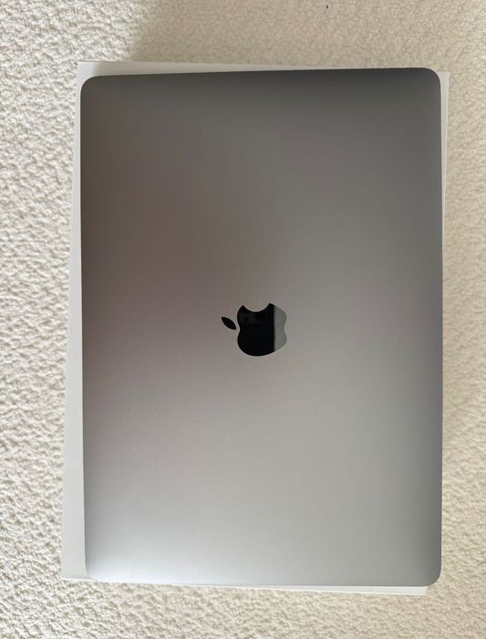 MacBook Air M1 8/256