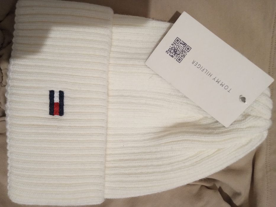 Caciulii Tommy Hilfiger