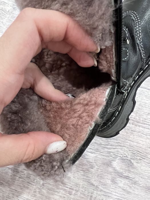 Продаю обувь