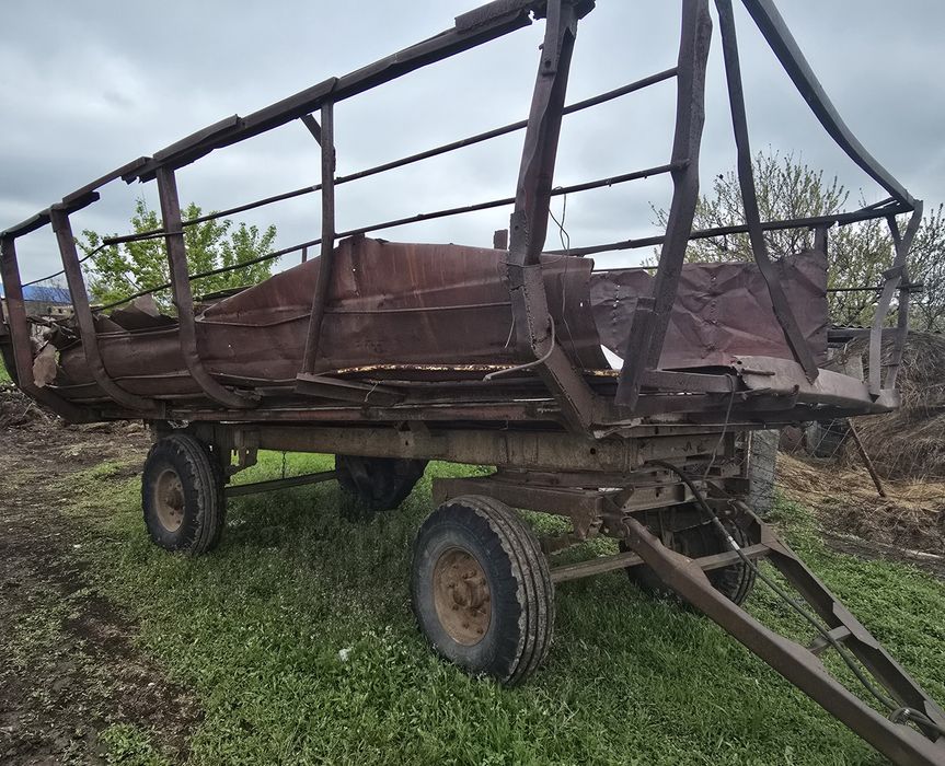продаётся трактор мтз 80, тележка , толкушка