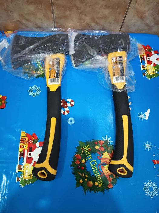 Scule de mână Noi.