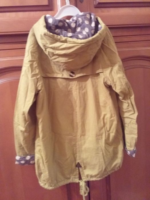 Куртка-плащ для девочки на ростом 130-150 см