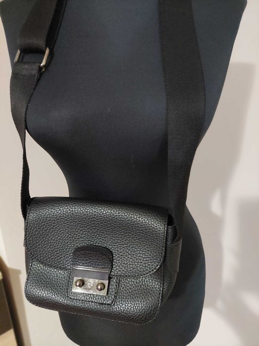 Кожена малка чанта