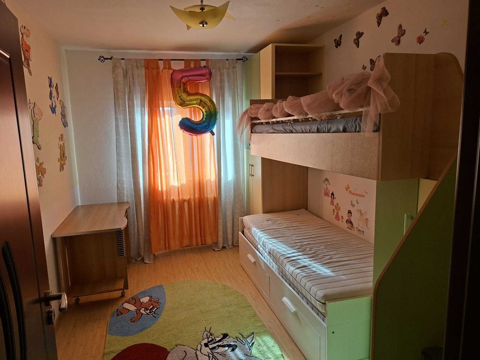 P.F. inchiriez apartament 3 camere Lunca Cetatuii