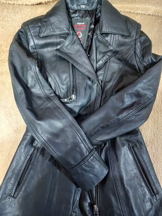 Geaca neagra piele naturala 100%