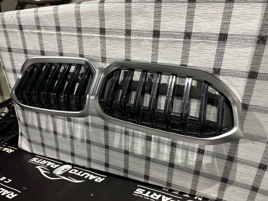 Grila centrala bara fata BMW G20 Seria 3 Lci