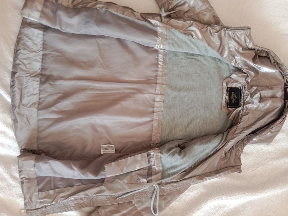 Куртка на девочку весна