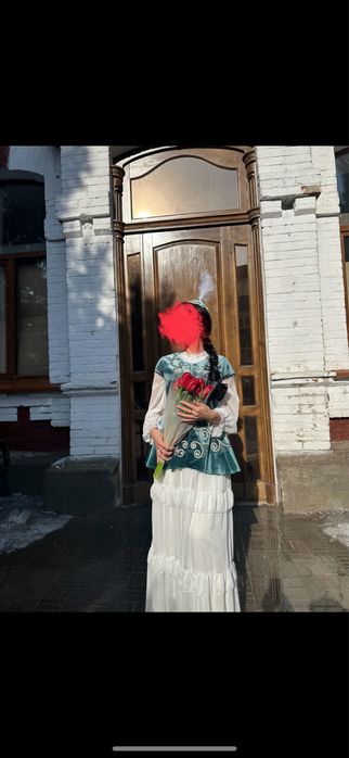 Национальное красивое платье