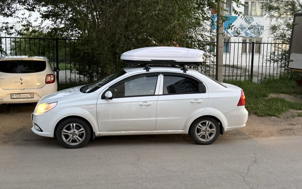 Автобокс в комплекте с рейлингаии