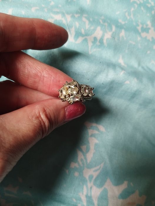 Продаю кольцо - серебро