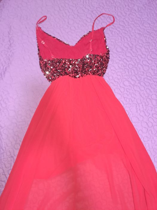 Rochita superba de seara