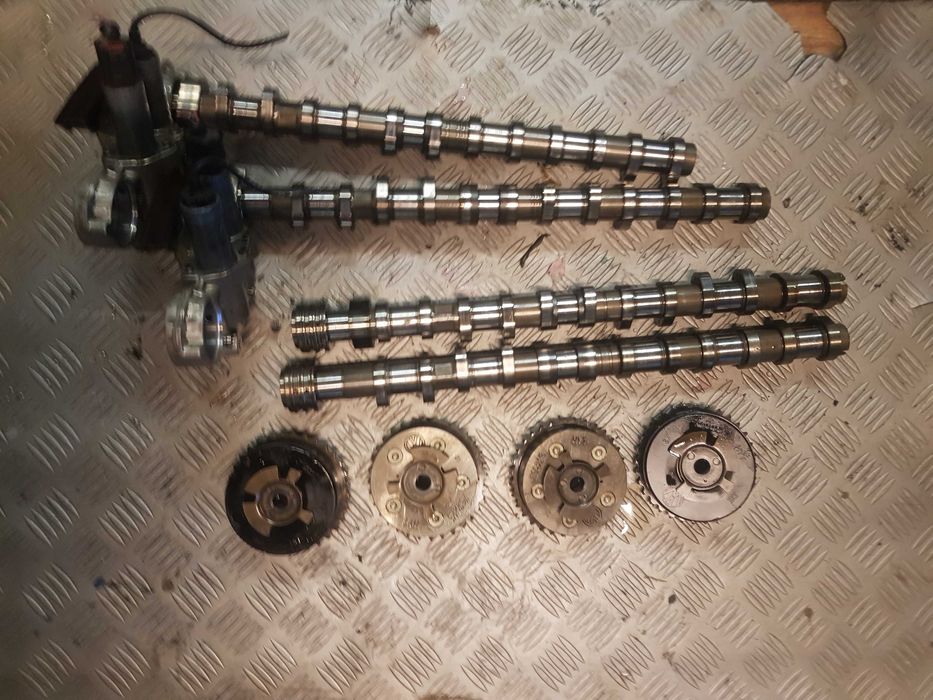 Разпределителни валове с вануси за Audi A8 D4 6.3FSI W12