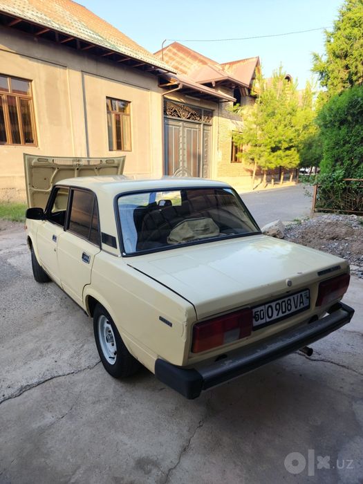 Vaz 2105 Sotiladi