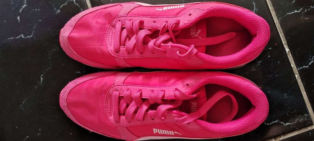 Vând tenesi dama puma 39