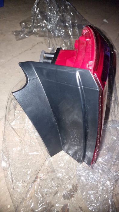 Stopuri spate vw passat B7