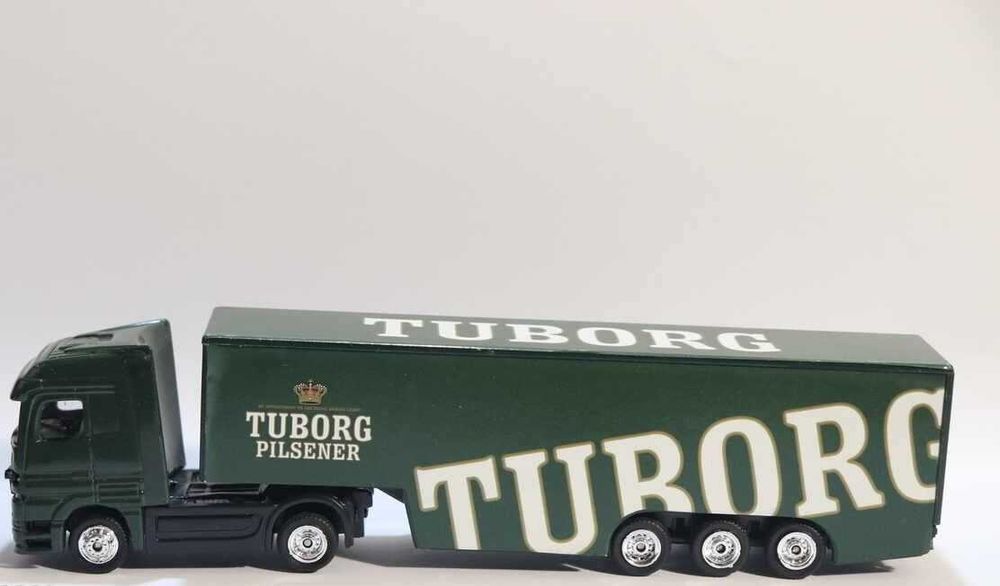 Модел камион 1/87 3броя тема Бира MACK  MERCEDES BENZ Ман Tuborg
