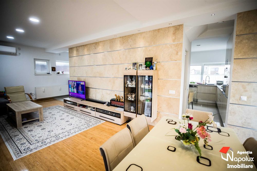 EXCLUSIVITATE – Casă SMART modernă cu piscină