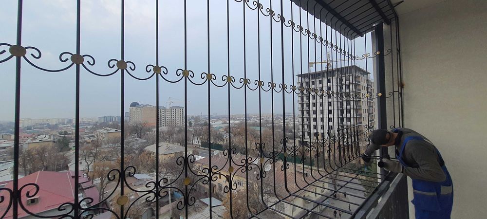 Метал. Решетки на окна,  перила, ограда. Навес