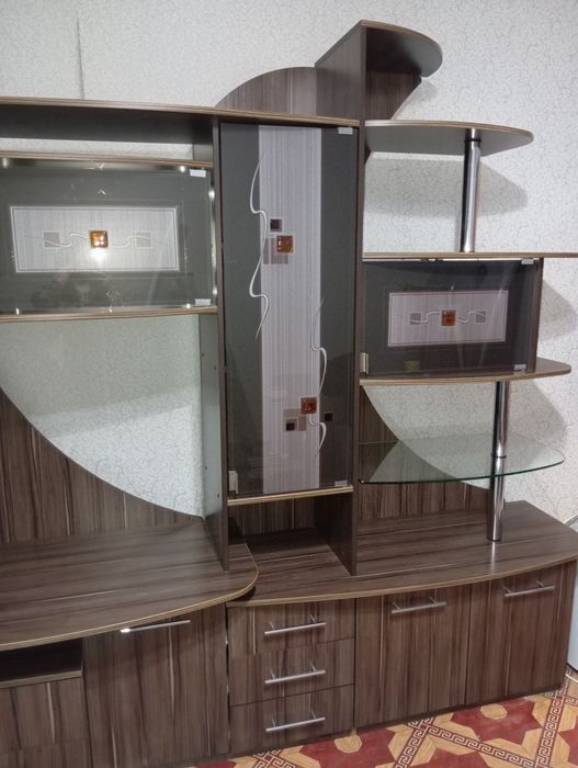 Продам срочно стенку