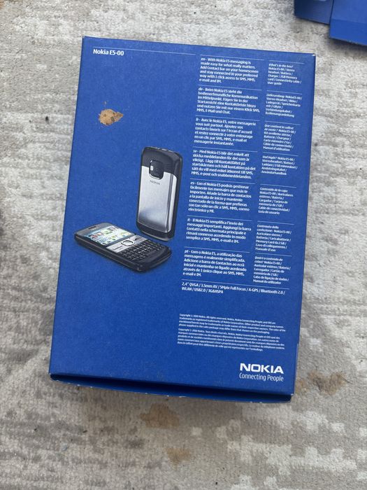 Продаю Nokia e5-00