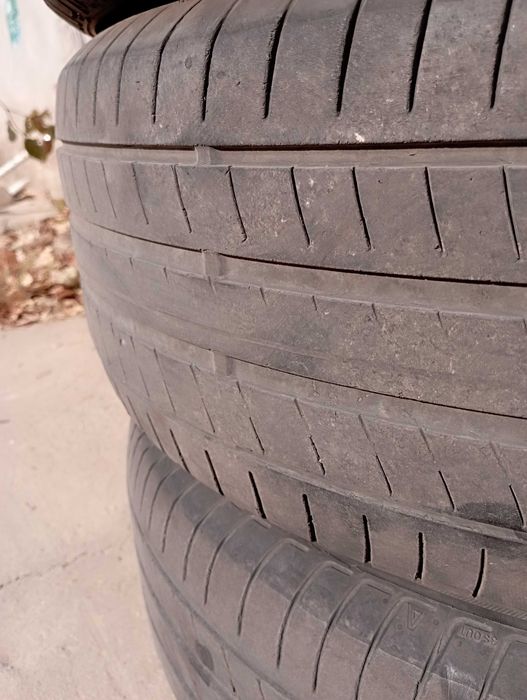 Шины, балоны бу 215/60R17