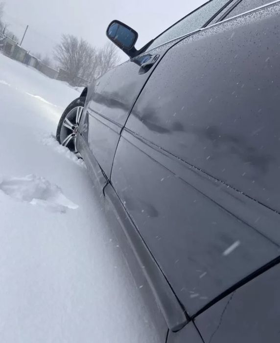 Машина в идиале на активном ходу